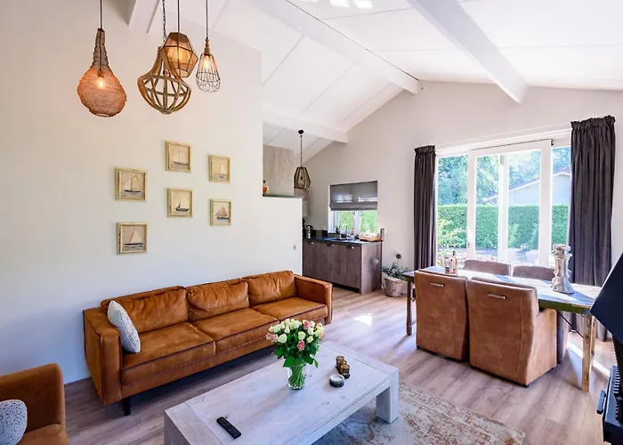 Luxe En Comfort Aan Bos - Geniet Rust&natuur Vakantiehuis